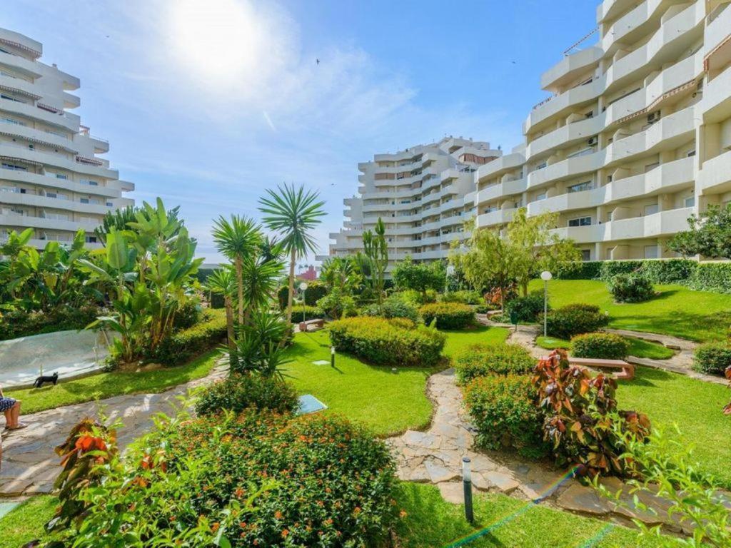 BenalBeach Yasmine Benalmádena Exterior foto